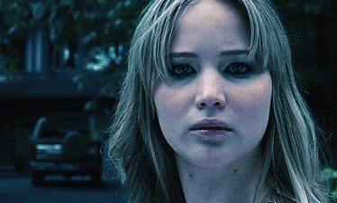 La casa de al lado (2012)